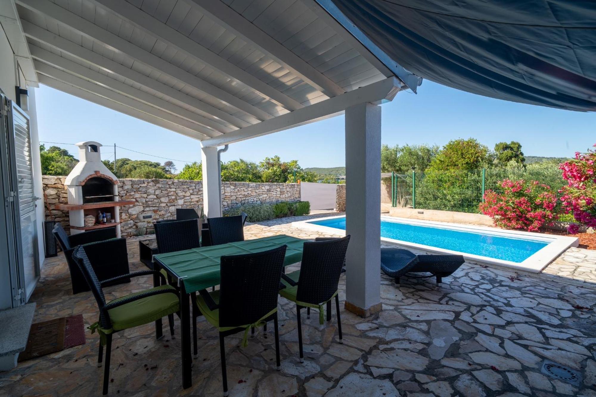 Вилла House Sakarun With Swimming Pool Вели-Рат Экстерьер фото