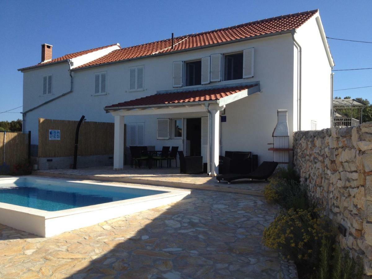 Вилла House Sakarun With Swimming Pool Вели-Рат Экстерьер фото